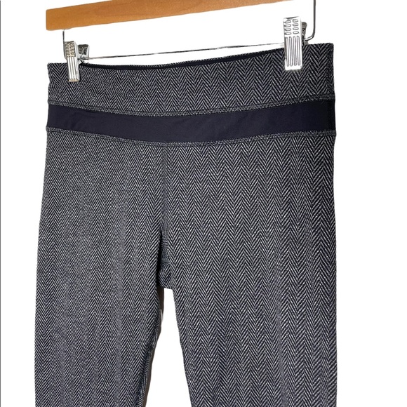 lululemon | Pace Rival Crop *22" Giant Herringbone Black Heathered Black 6 - Picture 2 of 6